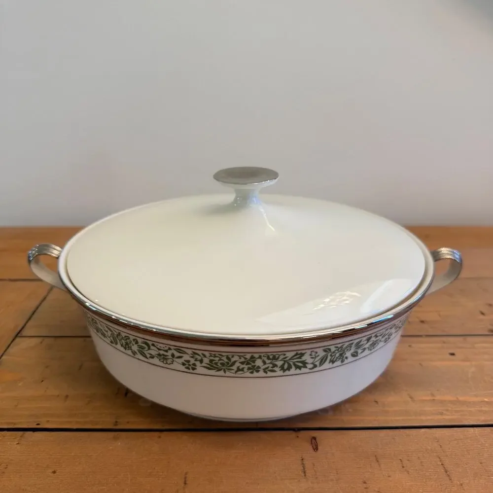 Vintage Lenox Memoir Round Covered Vegetable Bowl 1970 Fine China Mint Condition